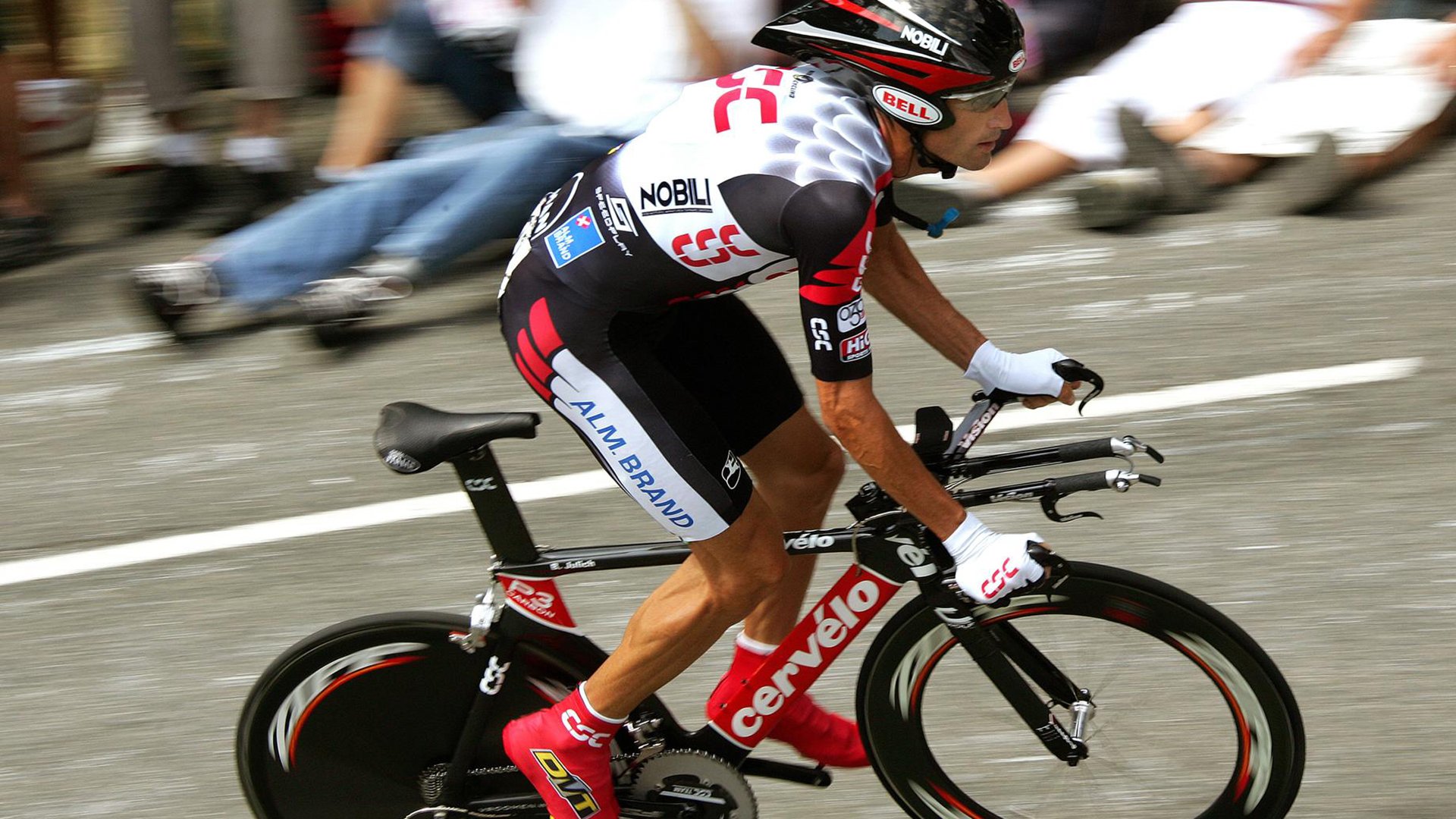 “诺克·达维德·彼得森带领南非羚羊队锁定世界冠军”